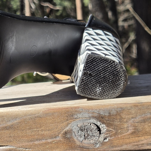 Patrizia By Spring Step Gorgeous B&W Block Heels Sz39/8.5 - Picture 9 of 9